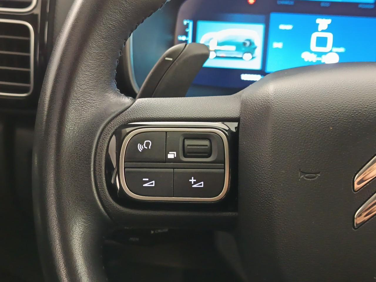 Citroën C5 Aircross hybride rechargeable 225 e-eat8 shine — photo 17