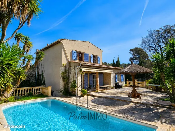 Propriété 5 pièces 158 m²