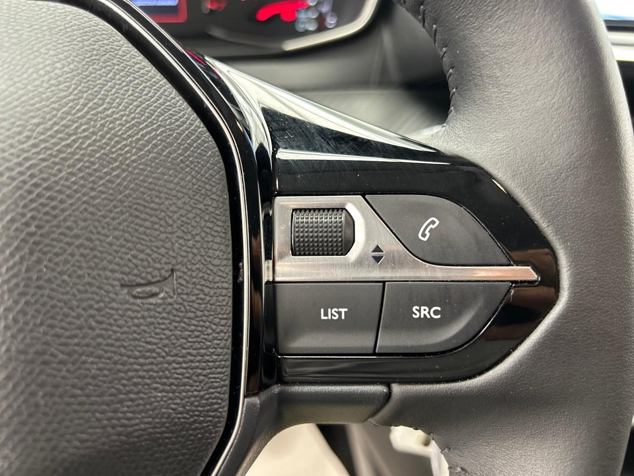 Peugeot 208 100 s&s bvm6 style — photo 23