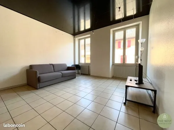 Studio 1 pièce 38 m²
