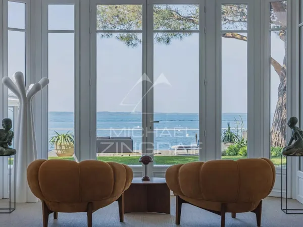 Villa exceptionnelle en première ligne à Arcachon