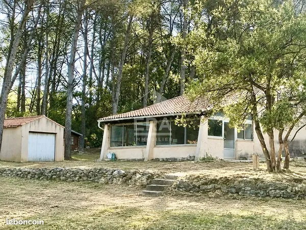 Propriété 3 pièces 67 m²