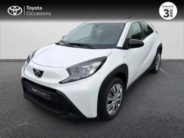 Toyota Aygo x 1.0 vvt-i 72ch dynamic s-cvt my24 — photo 16