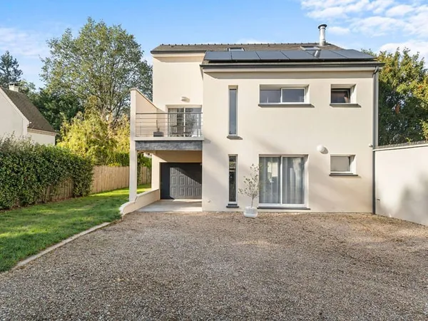 Maison 7 pièces 144 m²