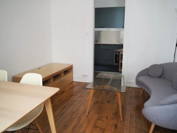 Loue T2 meublé 38m2 centre ville de Colombes