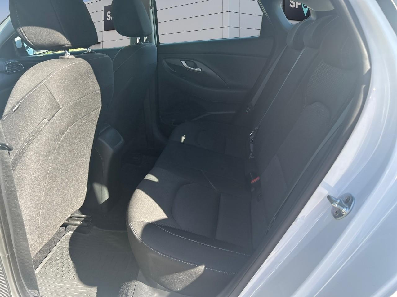 Hyundai I30 fastback 1.0 t-gdi 120ch business — photo 10