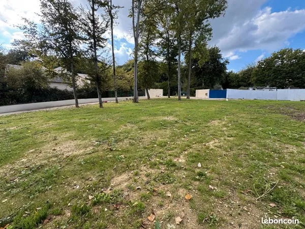 Terrain 621 m² BOISSETTES