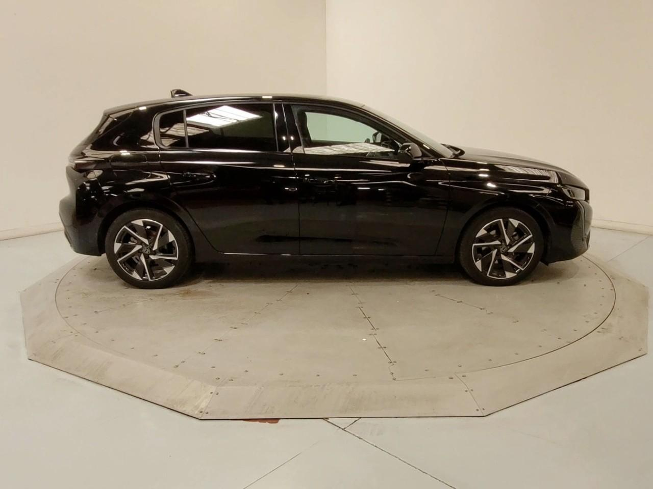 Peugeot 308 puretech 130ch s&s eat8 allure pack — photo 6
