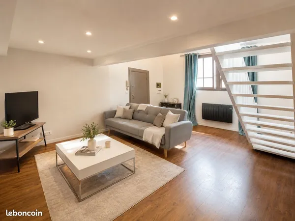 T2 en duplex 57 m² Carrez - Écusson Sainte-Anne - libre à la vente - 189 000 - sans frais d'agence