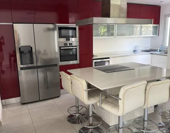 Maison 6 pièces 141 m²