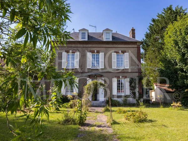 Maison 12 pièces 208 m²