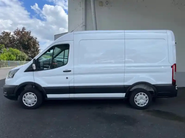 Ford Transit fourgon fg t350 l2h2 2.0 ecoblue 130ch trend — photo 24