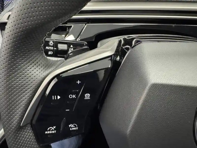 Peugeot 5008 plug-in hybrid 195 e-dcs7 — photo 82