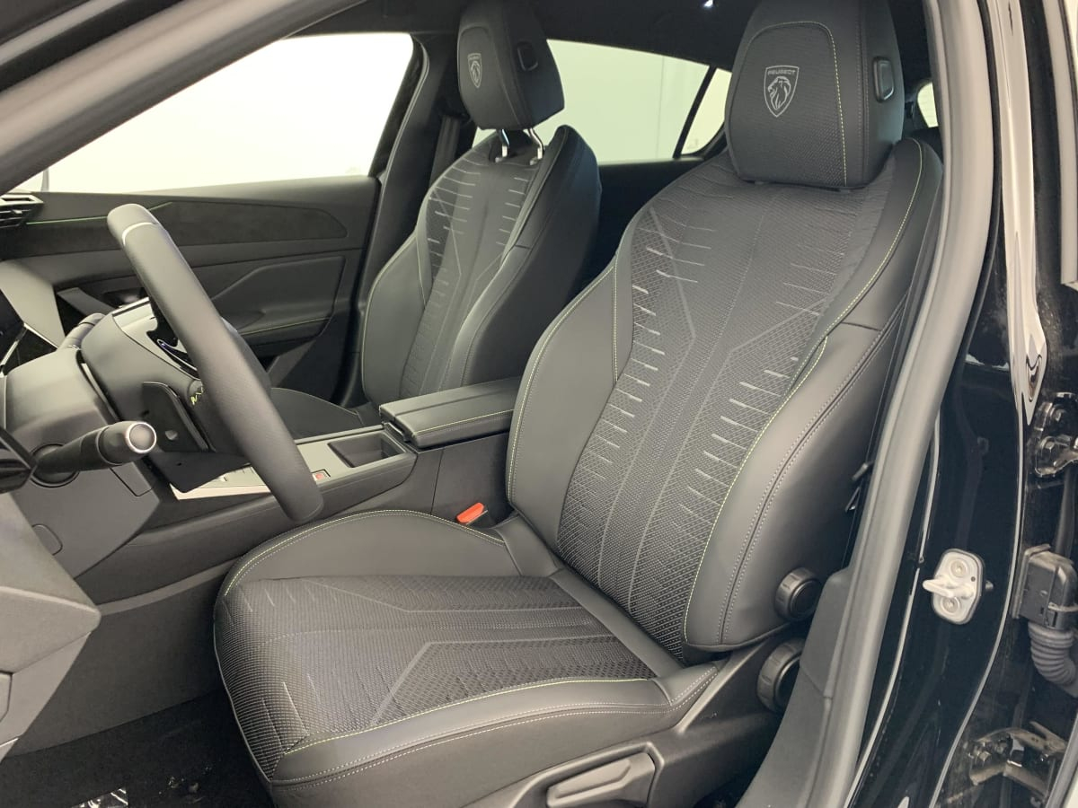 Peugeot 308 — photo 21
