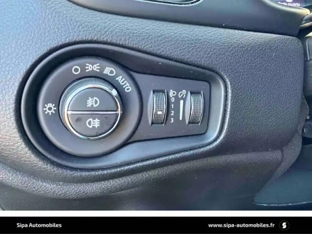 Jeep Renegade 1.3 gse t4 150 ch bvr6 — photo 90