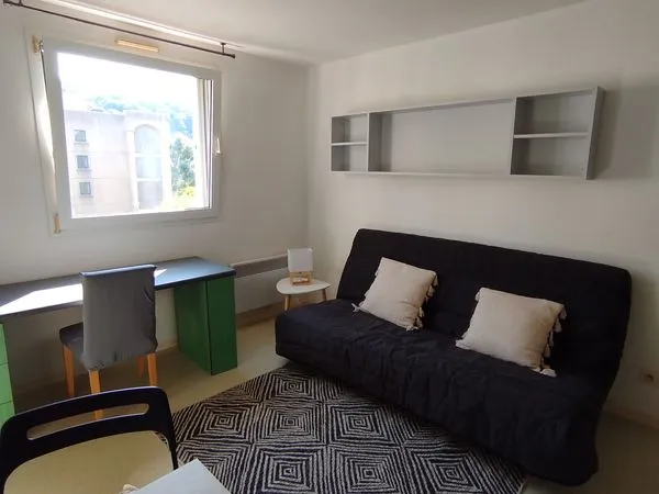 Studio dans résidence étudiants