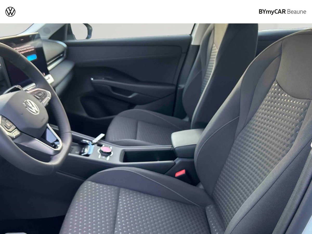 Volkswagen T-Roc 1.5 eTSI Hybrid 116 ch DSG7 — photo 11