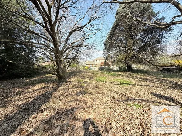 A VENDRE - Terrain Feytiat environ 2 500 m2