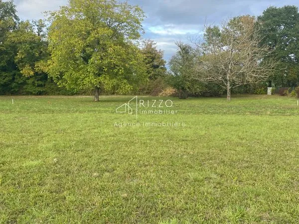 Terrain 873 m² Prévessin-Moëns