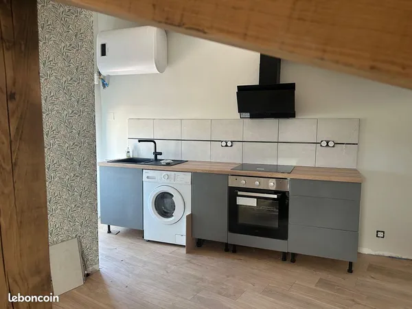 Studio meublé rénové - 35 m² - Centre-ville de Niort