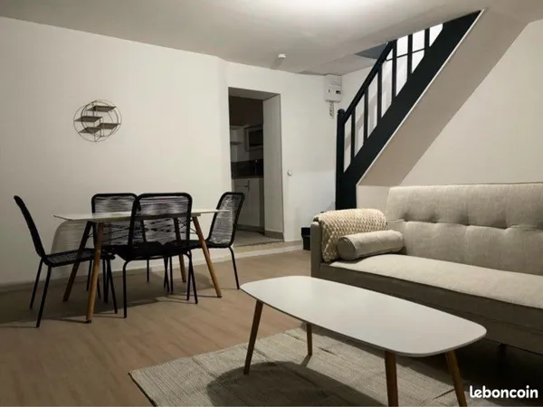 Maison 2 chambres rénovée - centre-bourg