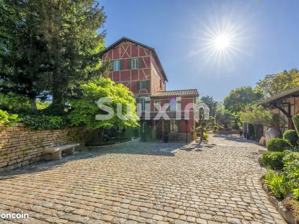 Moulin 12 pièces 470 m²