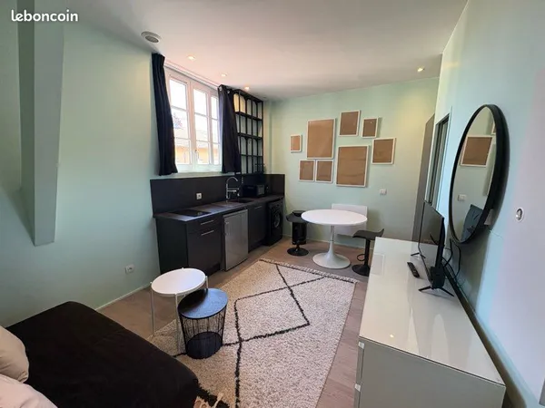 Charmant studio coeur croix rousse lyon
