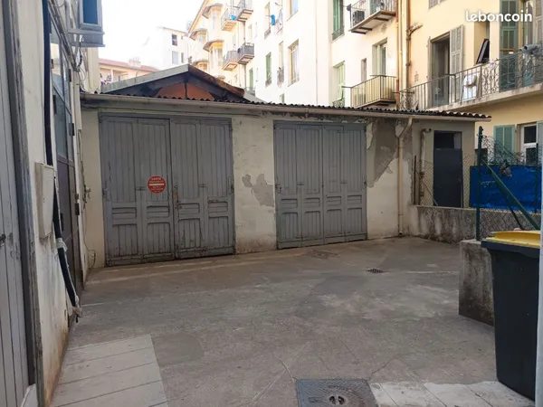 Vente garage individuel fermé