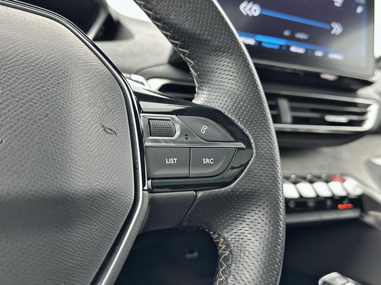 Peugeot 3008 puretech 130ch s&s eat8 gt pack — photo 19