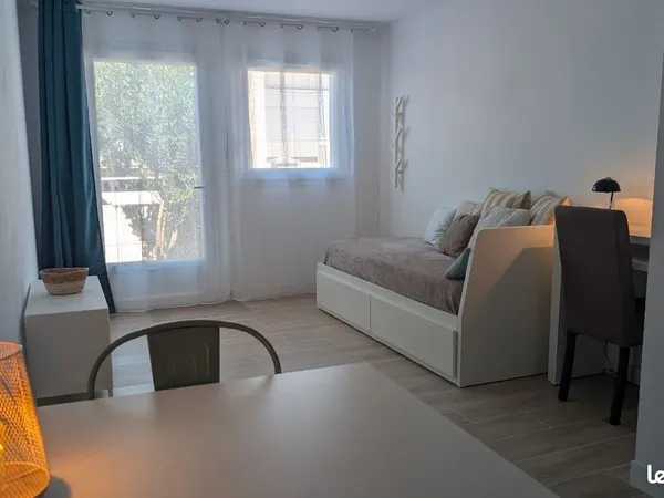 ​Suite meublée en duplex 42m² - Bail Mobilité (Janv. à Mi-Avril) - Lagord / La Rochelle