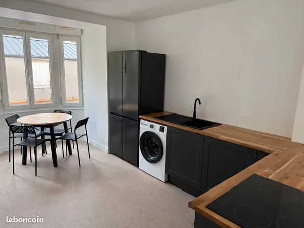 Chambre dans Colocation quartier gare Laval
