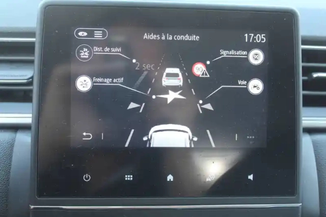 Renault Captur tce 155 edc fap — photo 10