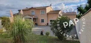 Maison 9 pièces 330 m²