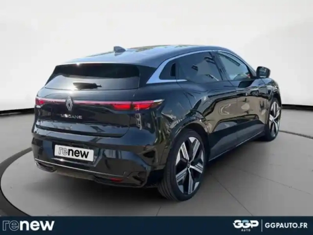 Renault Megane e-tech electric ev60 220ch iconic optimum charge — photo 5