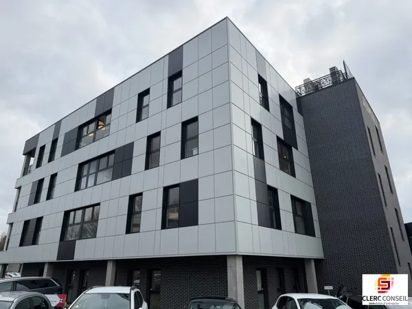 Bureaux 228 m²