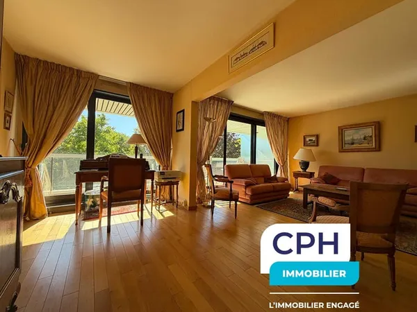 Appartement familial rare sur le marché, baigné du lumière