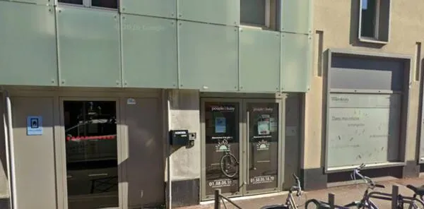 Local commercial 170 m²