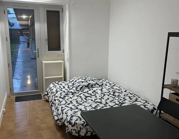 Studio 1 pièce 14 m²