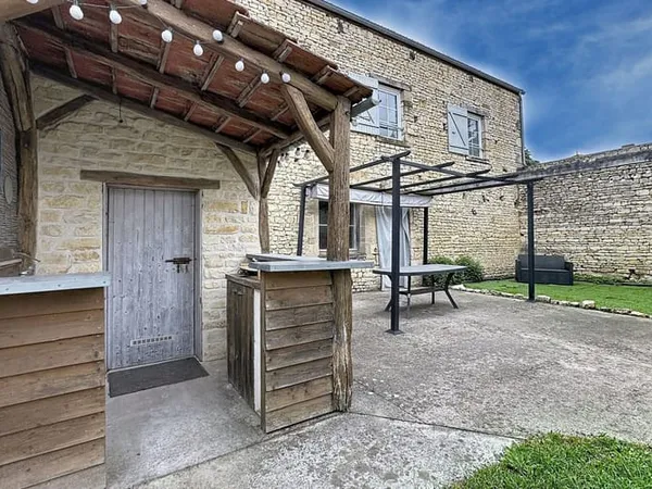 Maison 8 pièces 220 m²