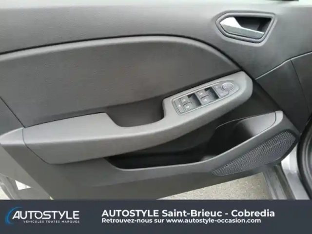 Renault Clio 1.5 dci 100ch evolution — photo 14
