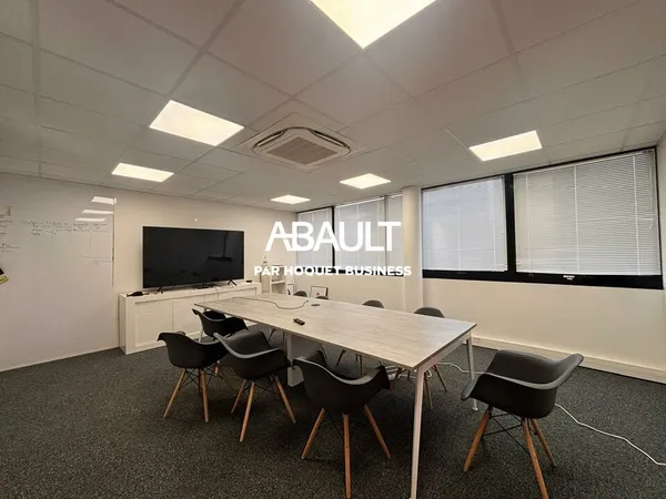 Local professionnel 434 m²