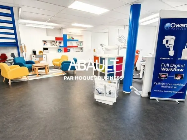 MIXTE ACTIVITES-BUREAUX à LOUER