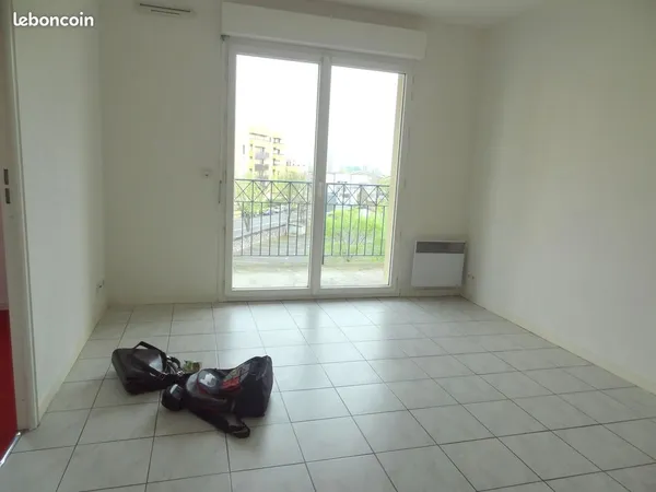 T2 30m2 dans res. Proche barrière médoc