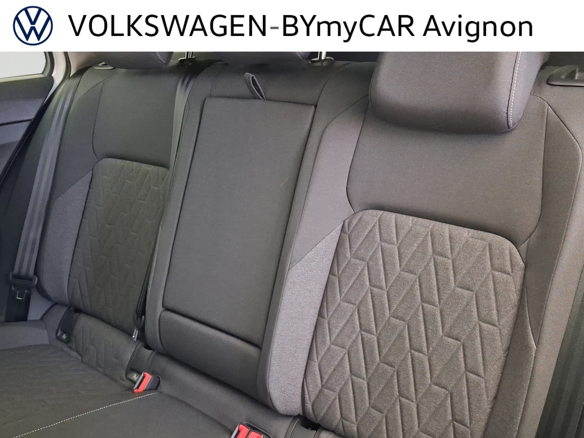Volkswagen Golf SW 1.5 eTSI EVO2 116 DSG7 — photo 32