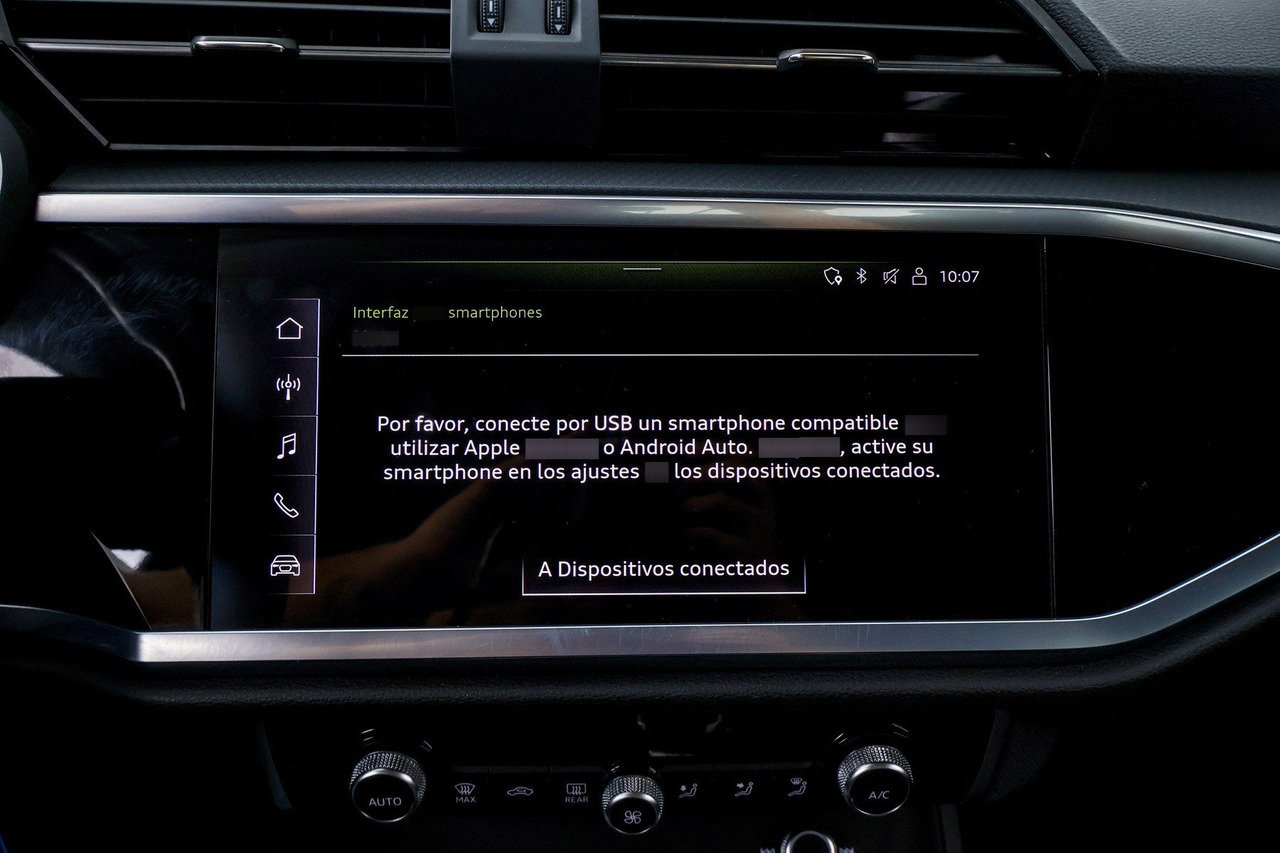 Audi Q3 — photo 26