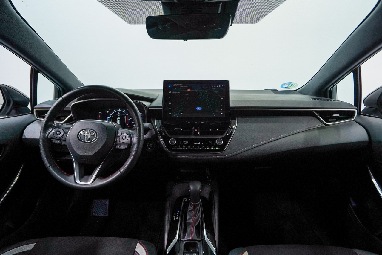 Toyota Corolla Touring Sports — photo 11