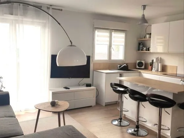 Appartement Duplex F3 ,50m2 ,balcon ,box, parking