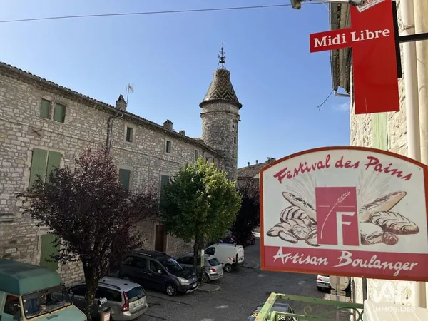 Local commercial 85 m²
