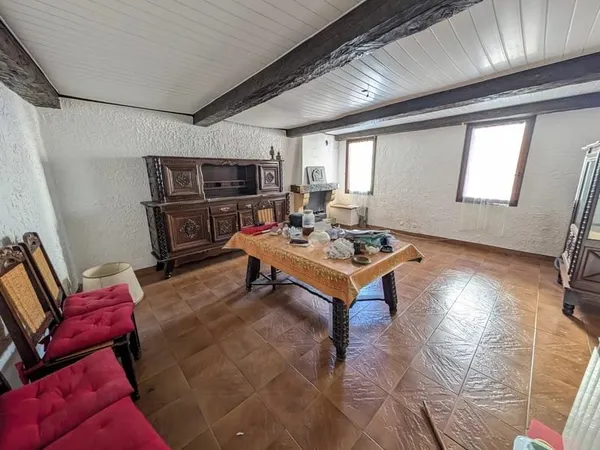LUCERAM : APPARTEMENT 3P