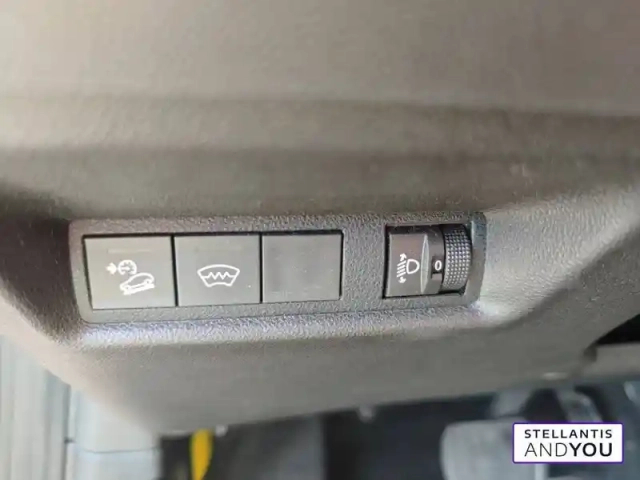 Jeep Avenger 115 kw 4x2 — photo 54